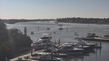 Weather camera view of Hamilton Harbor Yacht Club.