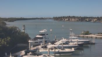 Weather camera view of Hamilton Harbor Yacht Club.