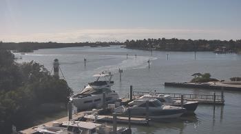 Weather camera view of Hamilton Harbor Yacht Club.