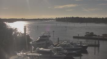 Weather camera view of Hamilton Harbor Yacht Club.