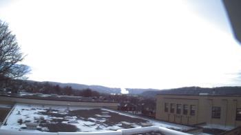 Weather camera view of Roy A Hunt Elementary School.