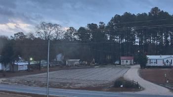 Weather camera view of Overshot NC.