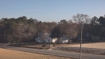 Weather camera view of Overshot NC.