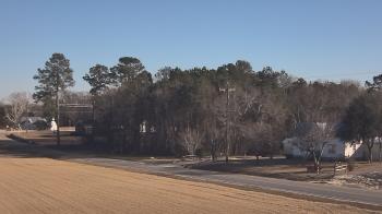 Weather camera view of Overshot NC.