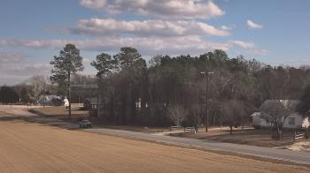 Weather camera view of Overshot NC.