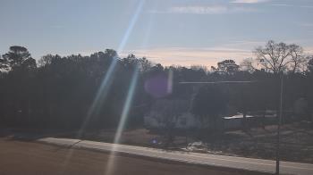 Weather camera view of Overshot NC.