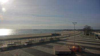 Weather camera view of Ocean Beach Park.