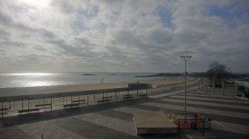 Weather camera view of Ocean Beach Park.