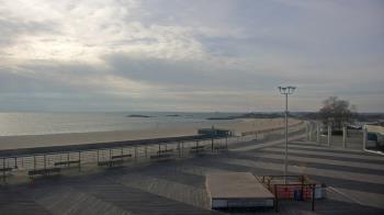 Weather camera view of Ocean Beach Park.