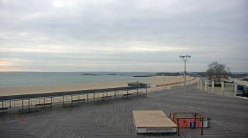 Weather camera view of Ocean Beach Park.