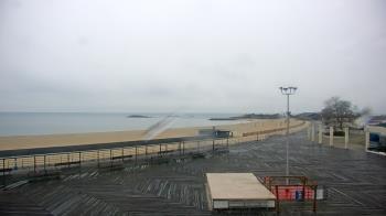 Weather camera view of Ocean Beach Park.