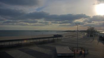 Weather camera view of Ocean Beach Park.