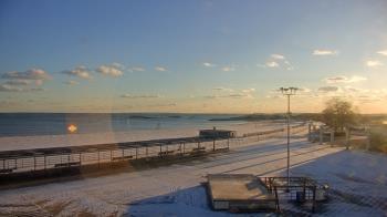 Weather camera view of Ocean Beach Park.