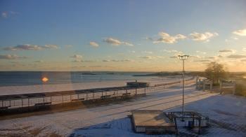 Weather camera view of Ocean Beach Park.