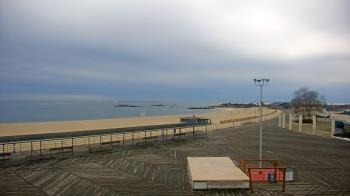 Weather camera view of Ocean Beach Park.