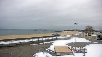 Weather camera view of Ocean Beach Park.