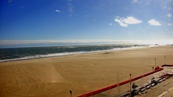 Weather camera view of Plim Plaza Hotel.