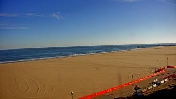 Weather camera view of Plim Plaza Hotel.