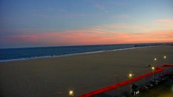 Weather camera view of Plim Plaza Hotel.