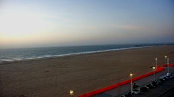 Weather camera view of Plim Plaza Hotel.