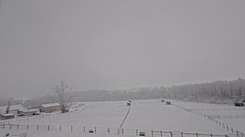 Weather camera view of Orchard Hill.