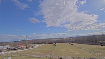 Weather camera view of Orchard Hill.