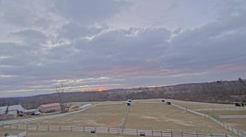 Weather camera view of Orchard Hill.