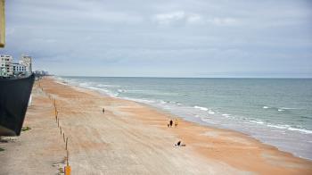 Weather camera view of Cardinal Ormond Lifeguard Station 2.