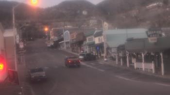 Weather camera view of Overland Hotel.