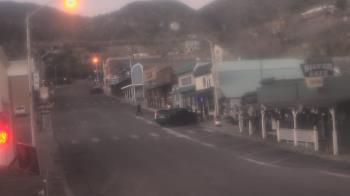 Weather camera view of Overland Hotel.