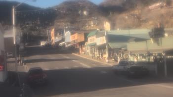 Weather camera view of Overland Hotel.