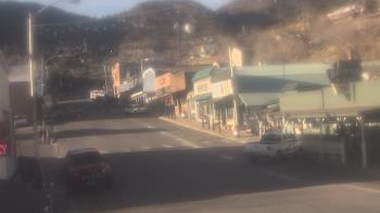 Weather camera view of Overland Hotel.