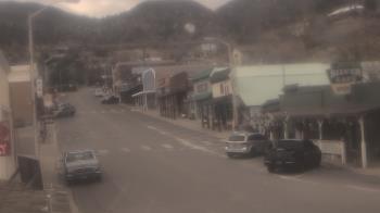 Weather camera view of Overland Hotel.