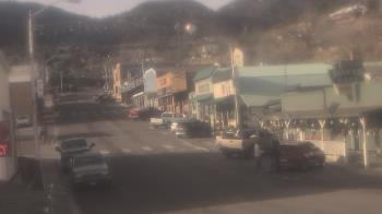 Weather camera view of Overland Hotel.