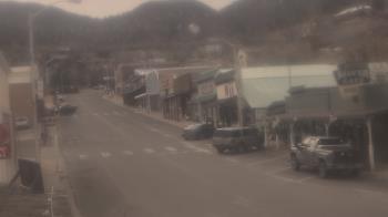 Weather camera view of Overland Hotel.