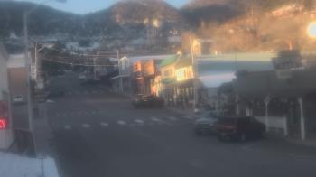 Weather camera view of Overland Hotel.