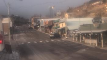 Weather camera view of Overland Hotel.