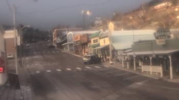 Weather camera view of Overland Hotel.