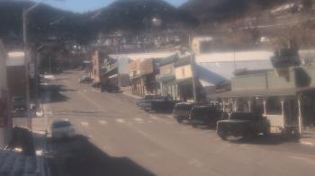 Weather camera view of Overland Hotel.