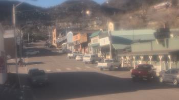 Weather camera view of Overland Hotel.