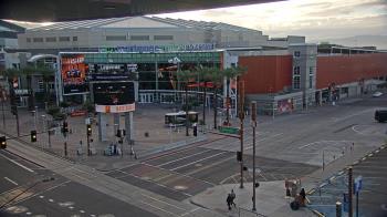 Weather camera view of Palomar Hotel.