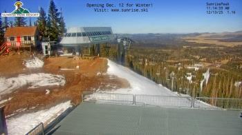 Weather camera view of Sunrise Park Resort 10650 ft elev.