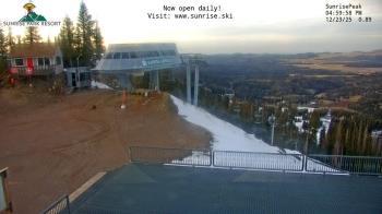 Weather camera view of Sunrise Park Resort 10650 ft elev.