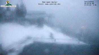 Weather camera view of Sunrise Park Resort 10650 ft elev.