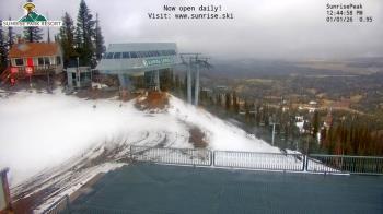 Weather camera view of Sunrise Park Resort 10650 ft elev.