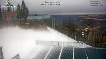 Weather camera view of Sunrise Park Resort 10650 ft elev.