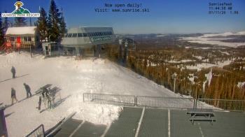 Weather camera view of Sunrise Park Resort 10650 ft elev.