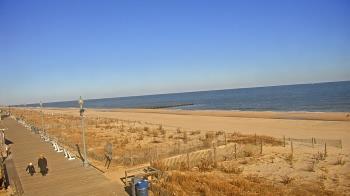 Weather camera view of Boardwalk Plaza Hotel.