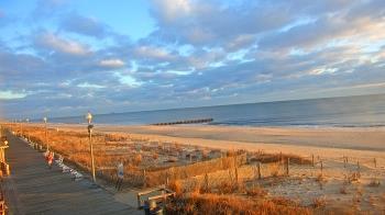 Weather camera view of Boardwalk Plaza Hotel.