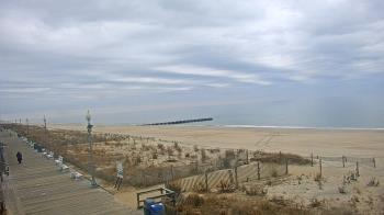 Weather camera view of Boardwalk Plaza Hotel.